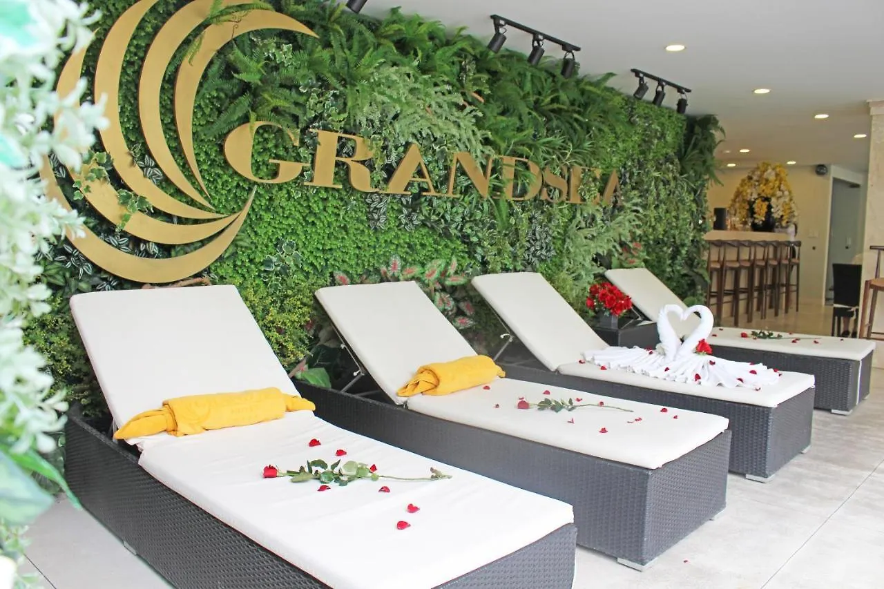 Grand Sea Hotel Danang 4*,